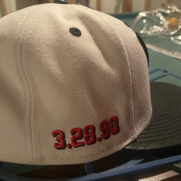 Chicago Bulls SnapBack Hat - Picture 3 of 4